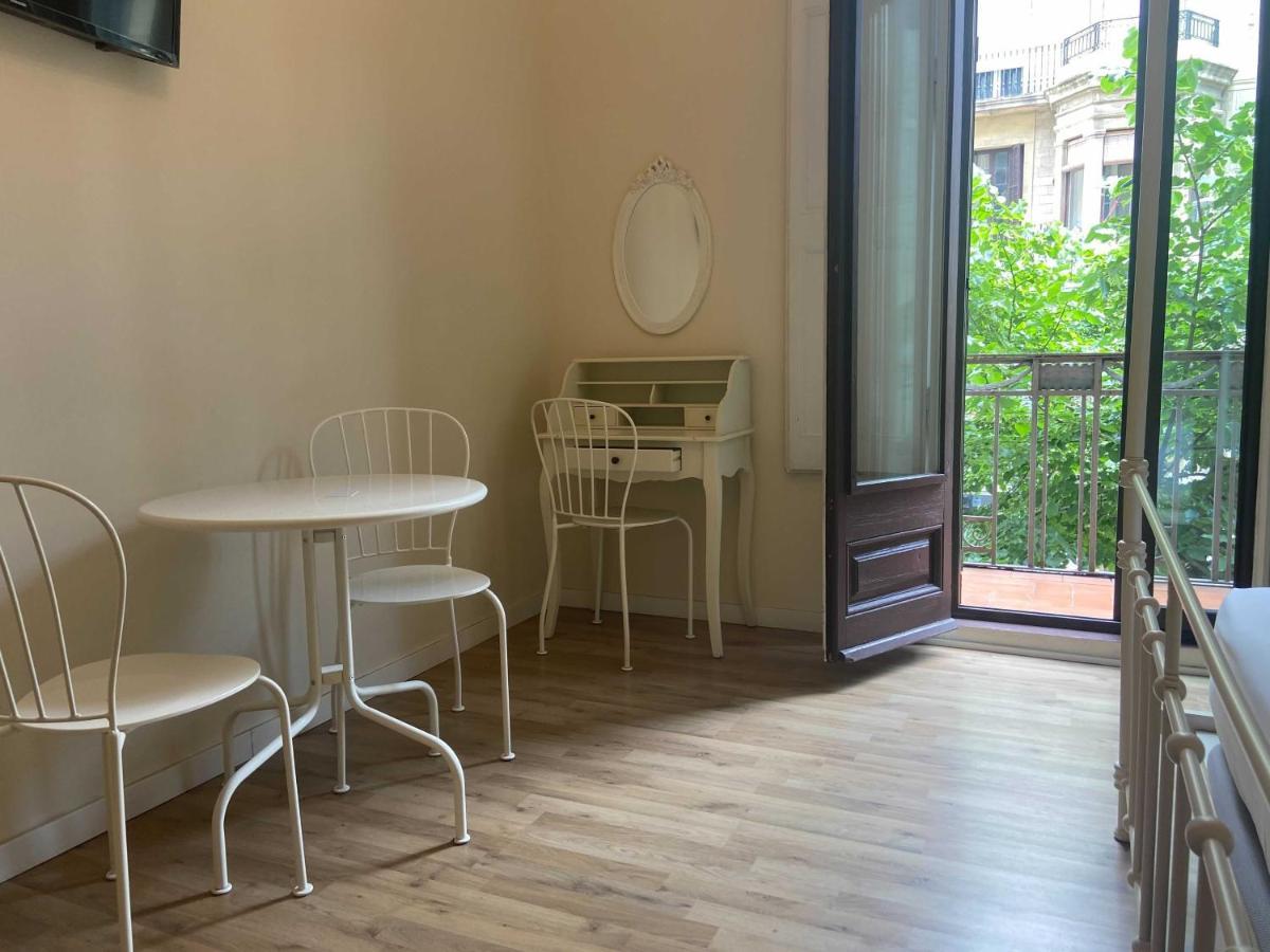 ברצלונה Lumine Luxury Suites By Gaiarooms מראה חיצוני תמונה