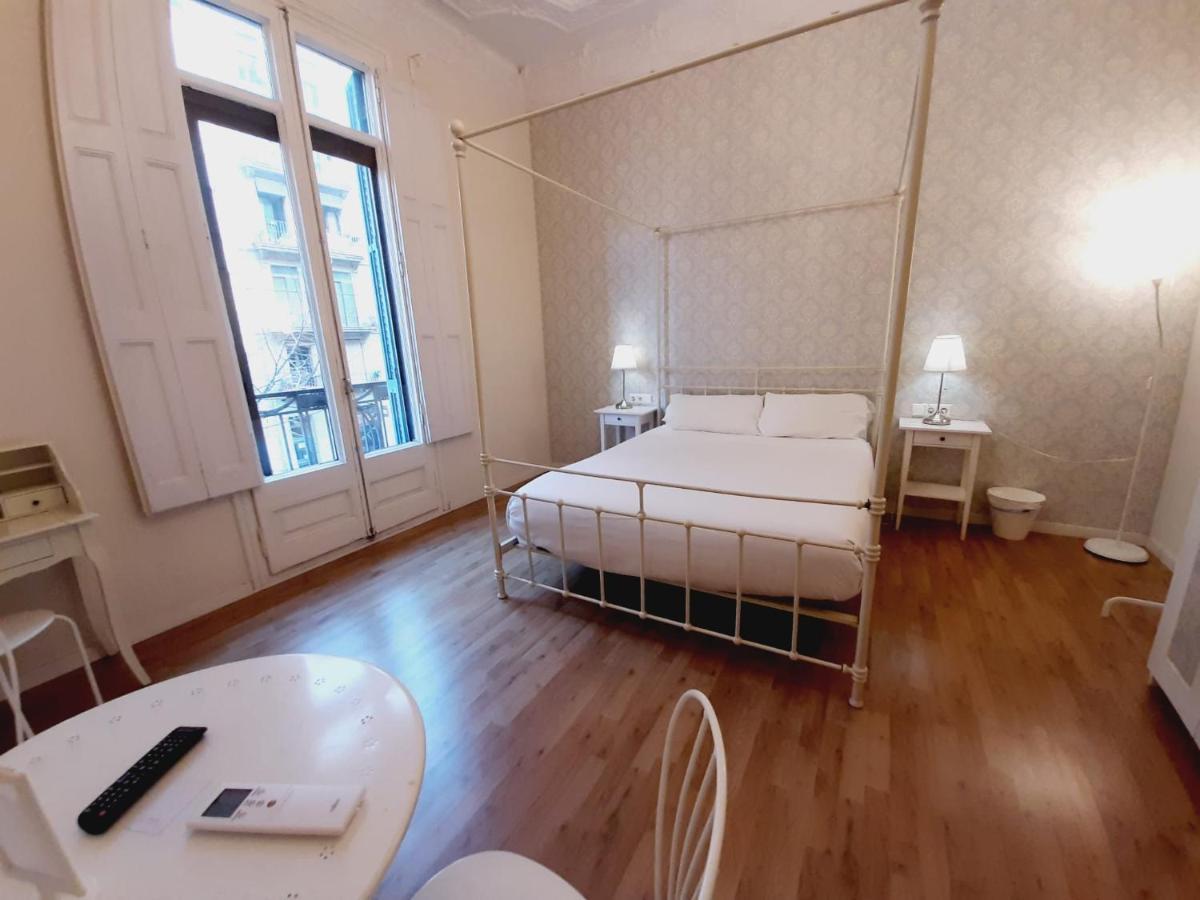 ברצלונה Lumine Luxury Suites By Gaiarooms מראה חיצוני תמונה