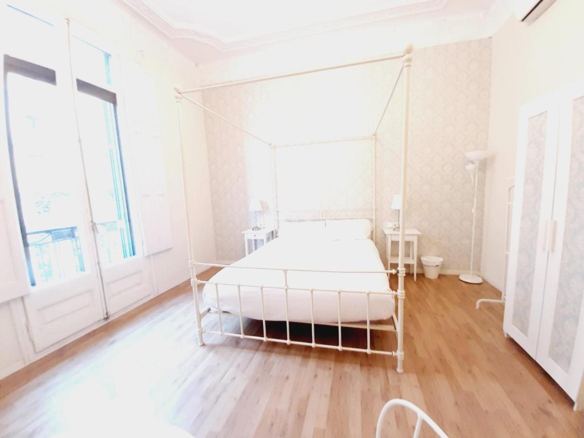 ברצלונה Lumine Luxury Suites By Gaiarooms מראה חיצוני תמונה
