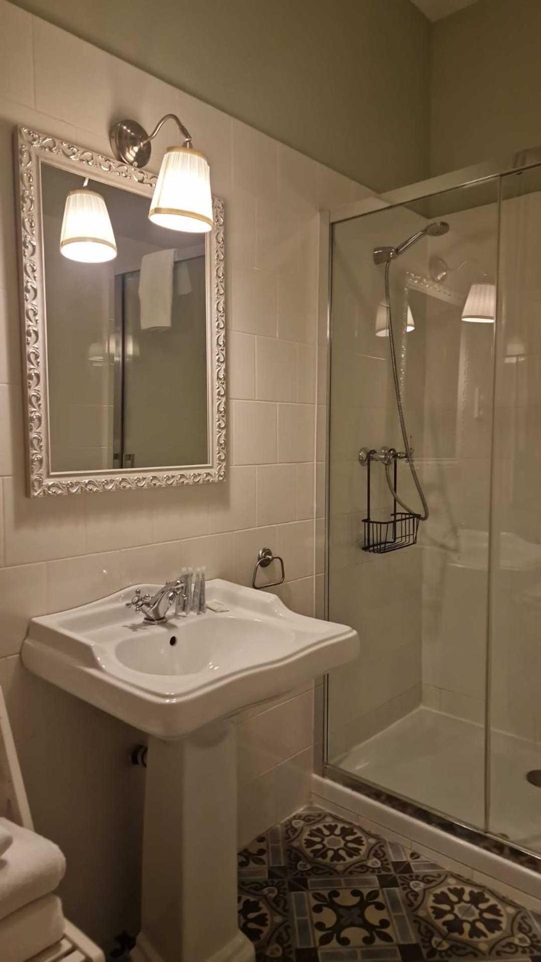 ברצלונה Lumine Luxury Suites By Gaiarooms מראה חיצוני תמונה